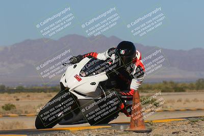 media/Oct-08-2022-SoCal Trackdays (Sat) [[1fc3beec89]]/Turn 9 Inside (10am)/